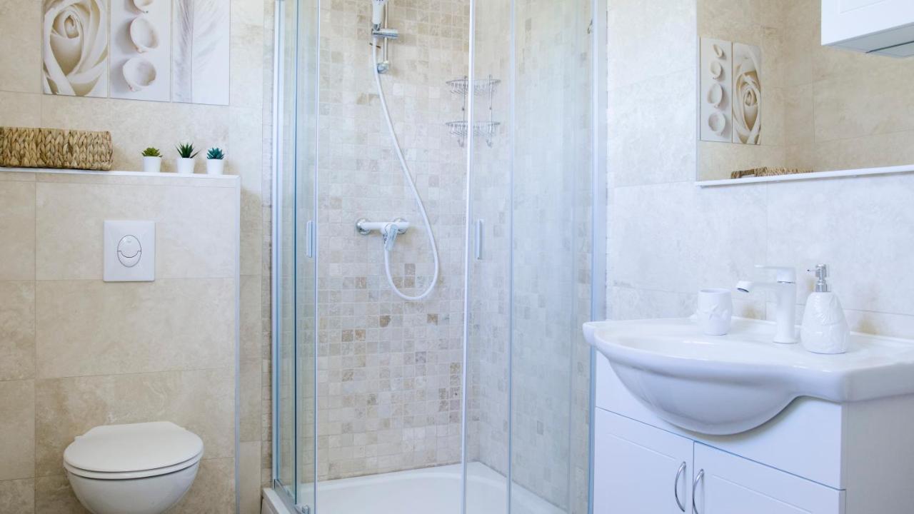 Apartments King And Queen Povile Ngoại thất bức ảnh